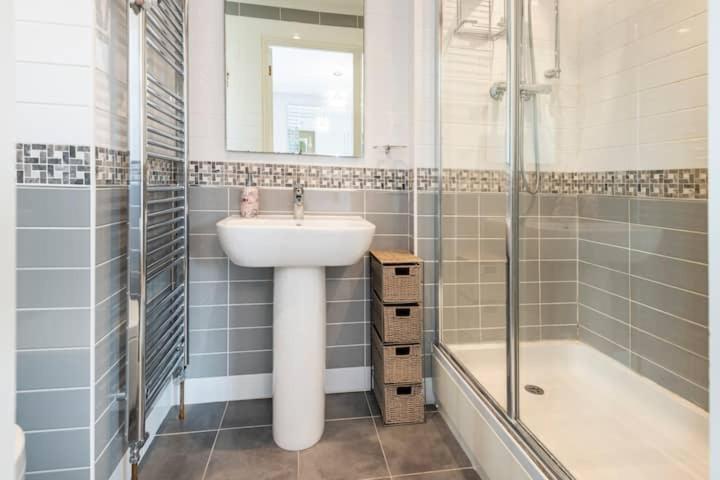 Bienvenue In Newhaven Luxury Superking Or Standard Or Budget Rooms Ньюхейвен Экстерьер фото
